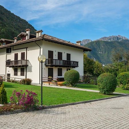 Appartamento Manuela Pieve Di Ledro Ngoại thất bức ảnh